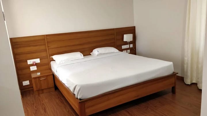 WhatsApp Image 2024-12-19 at 9.20.09 PM (1)