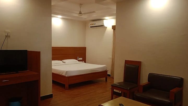 WhatsApp Image 2024-12-19 at 9.20.09 PM