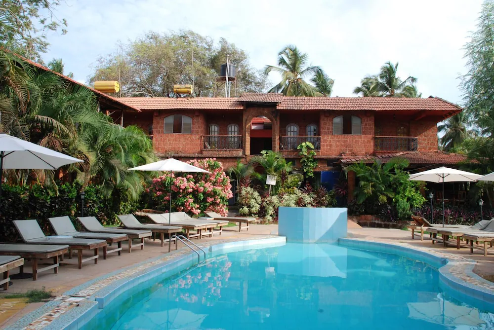 Sea Breeze Beach Resort Candolim – Goa